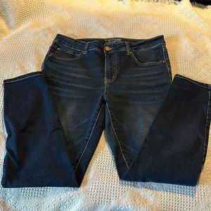 Maurices everflex high rise size 12 short jeans